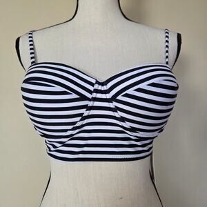 NWT Cupshe XL Swimwear Bikini Top Black White Stripe Adjustable Straps